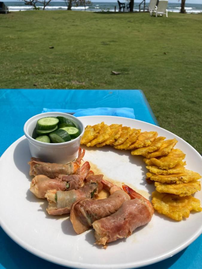 Las Lajas Beach Resort Eksteriør billede
