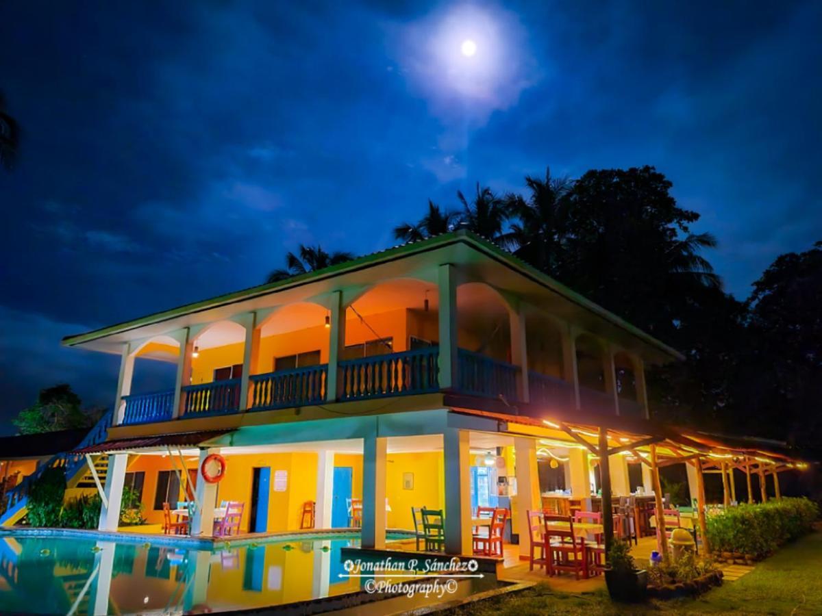 Las Lajas Beach Resort Eksteriør billede
