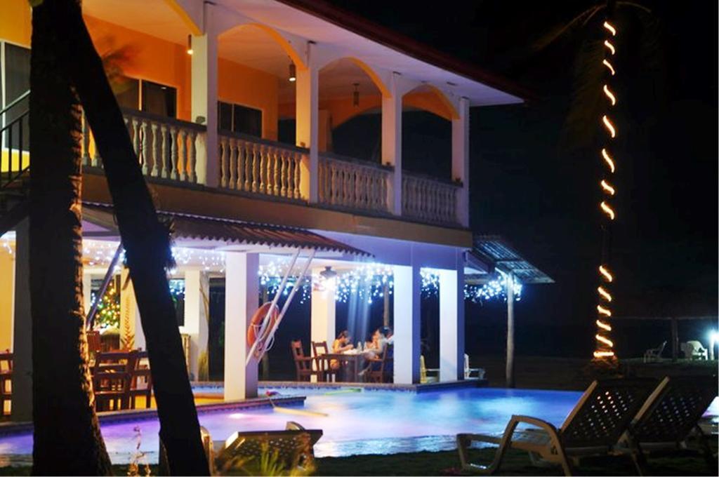 Las Lajas Beach Resort Værelse billede